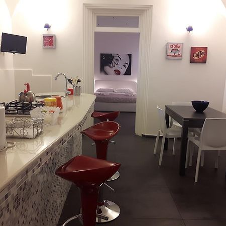 A Un Passo Dal Massimo Appartement Palermo Buitenkant foto