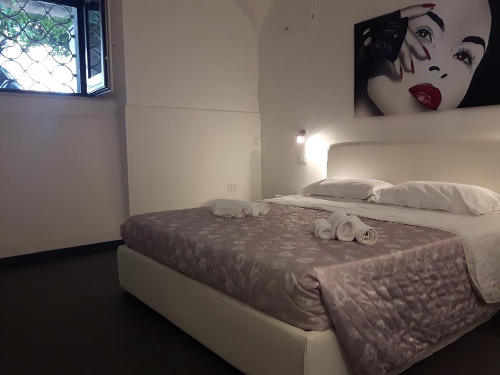 A Un Passo Dal Massimo Appartement Palermo Buitenkant foto
